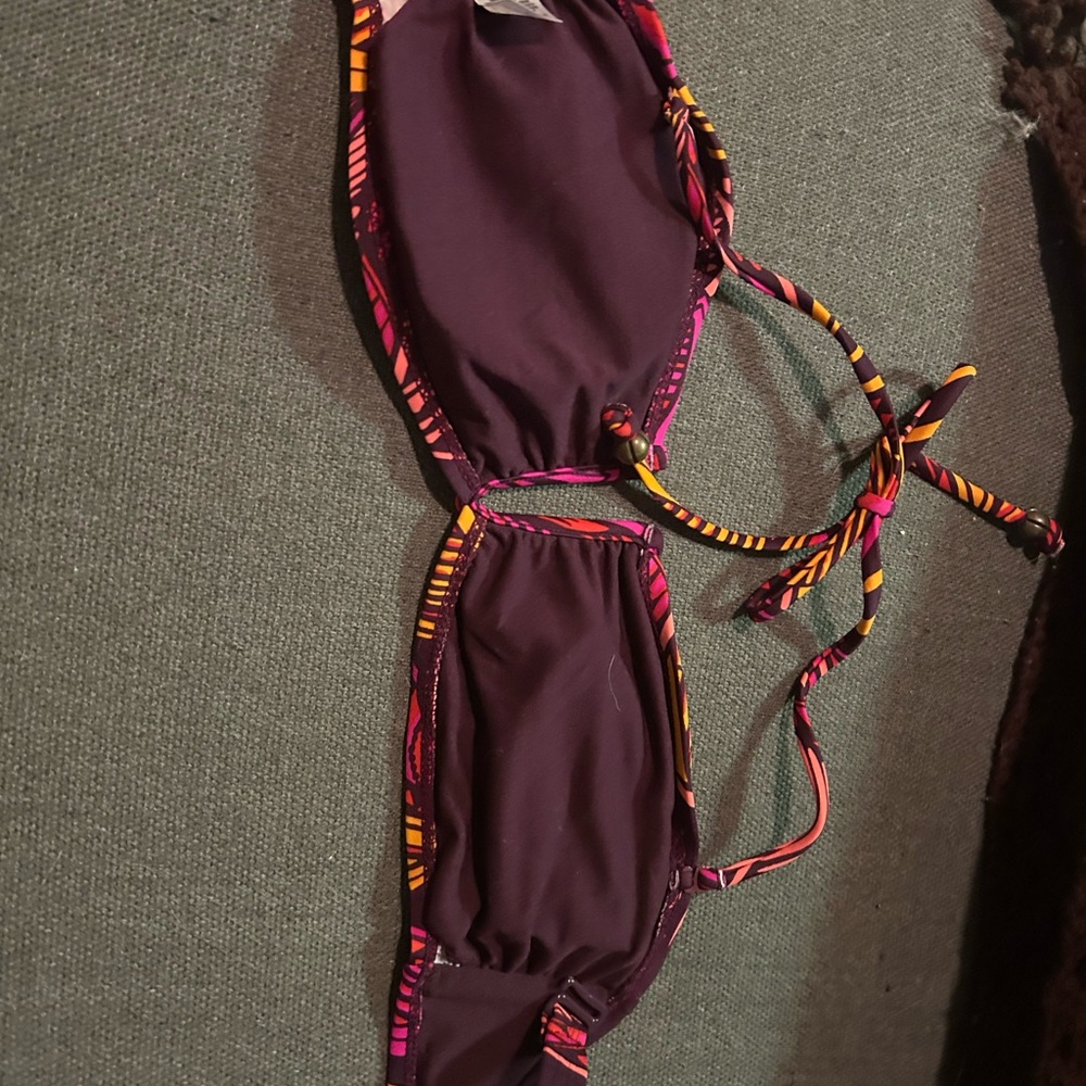 Old Navy Multicolor Bikini Top - Picture 2 of 3
